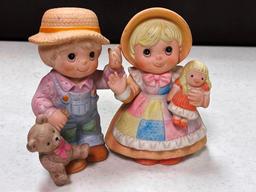 Figurines