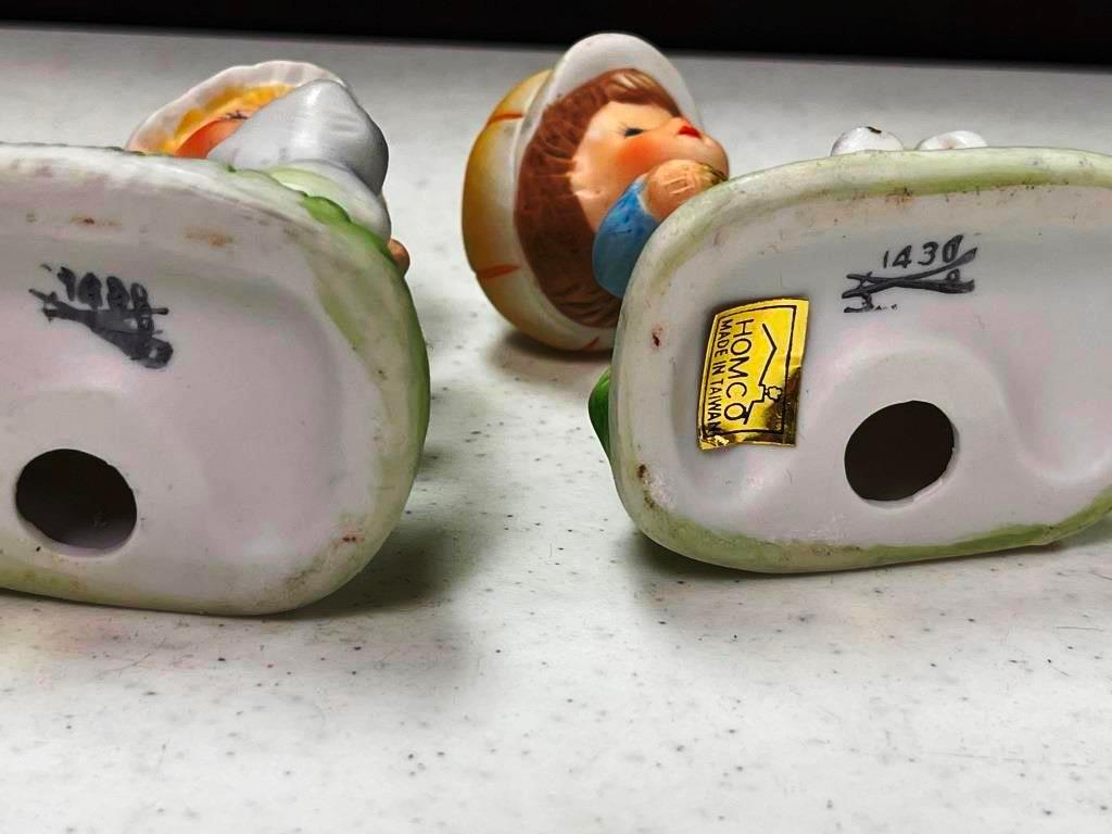 Figurines
