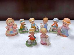 Figurines