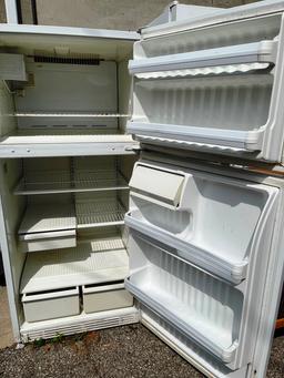 Refrigerator - Freezer