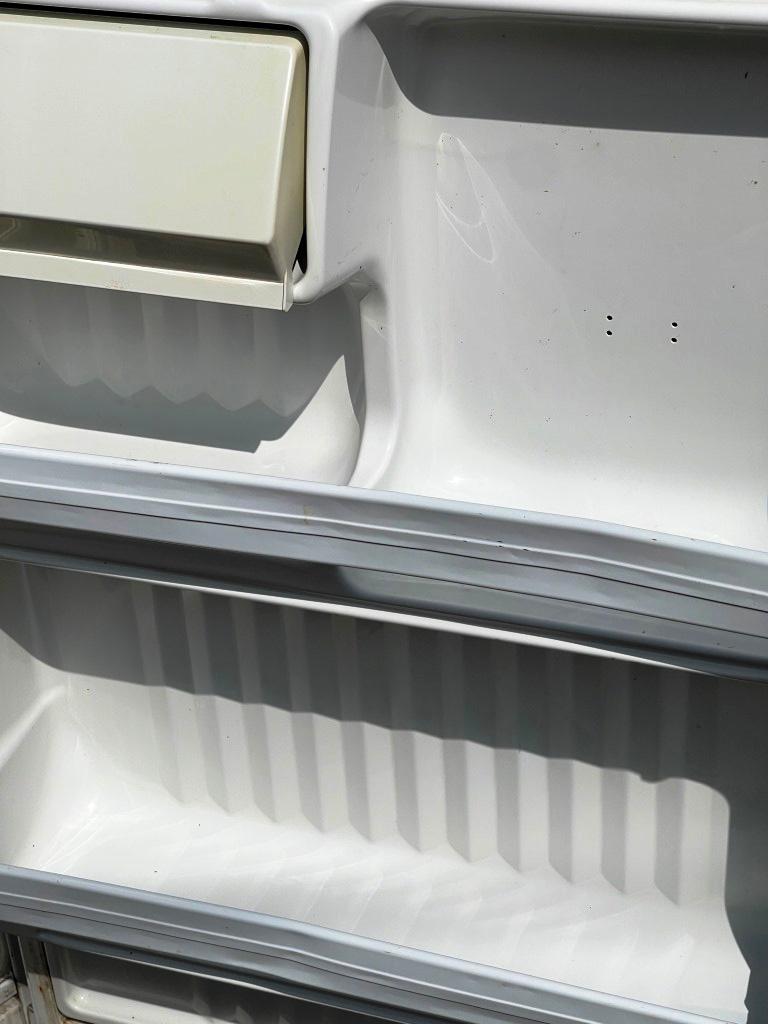 Refrigerator - Freezer
