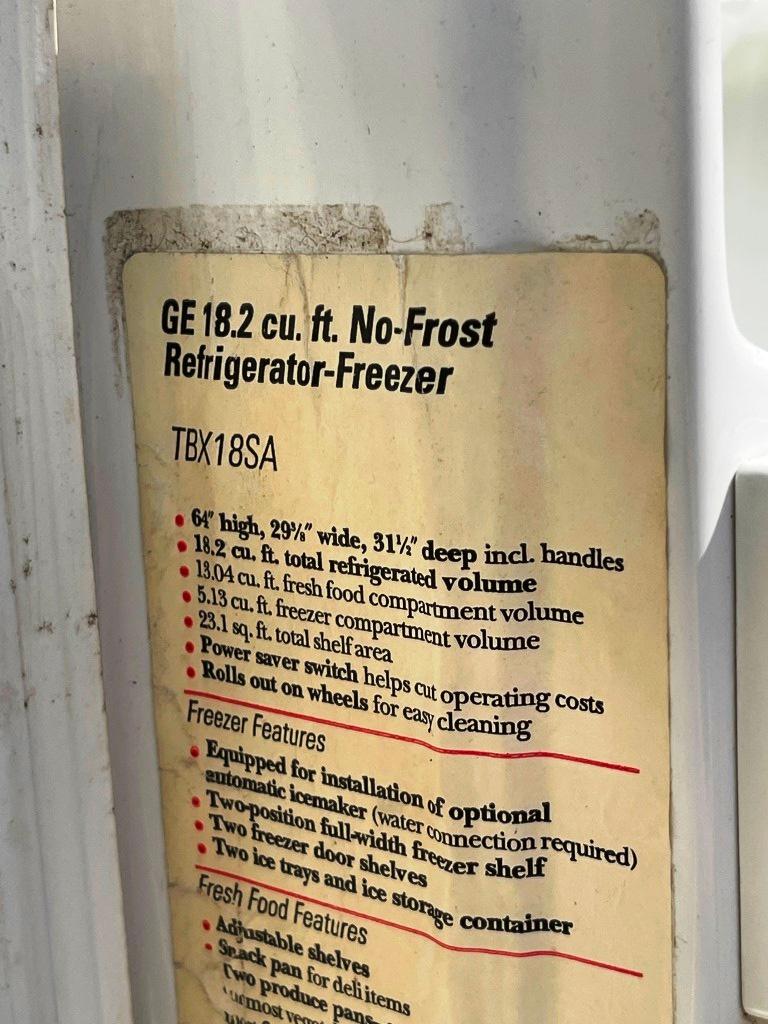 Refrigerator - Freezer