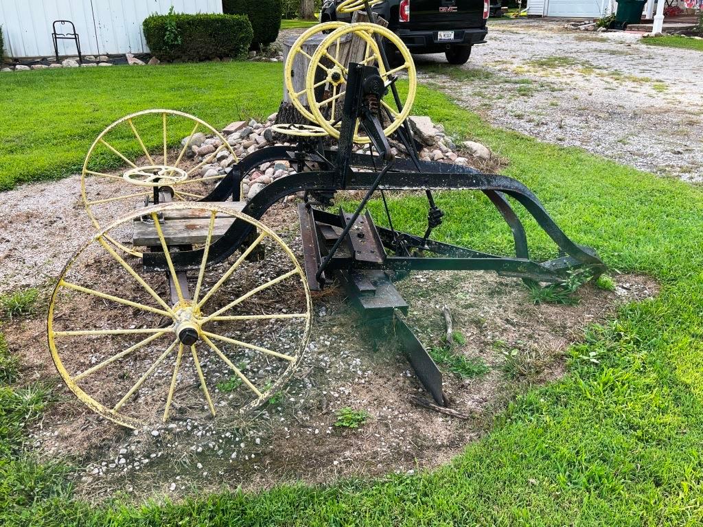 Antique Grader