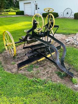 Antique Grader