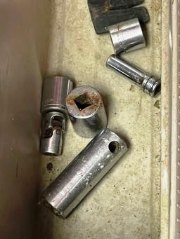 Tool Tray with Ratchets and Sockets