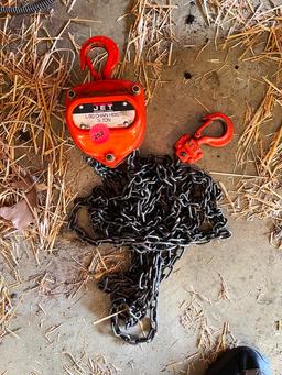 Half Ton Chain Hoist