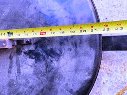 GIANT Fry Pan