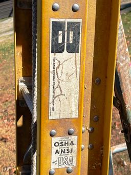 Fiberglass Extension Ladder