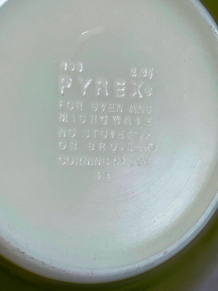 Vintage Pyrex Mixing Bowl