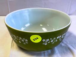 Vintage Pyrex Mixing Bowl
