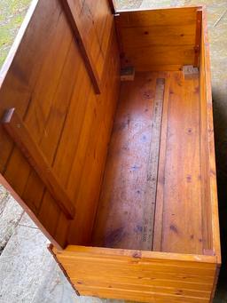 Storage Bench