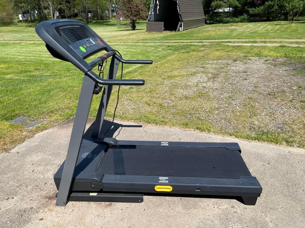 Golds Gym Treadmill 450