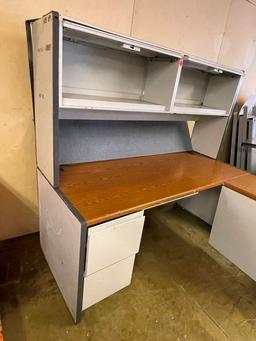 Steel Office Desk with Return and Hutch