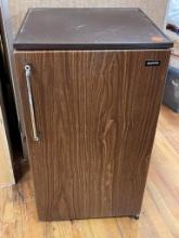 Sanyo Mini Fridge