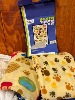 Fleece Throws, Blankets, and Sheets