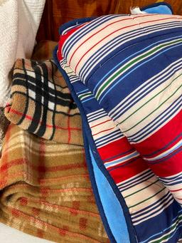Fleece Throws, Blankets, and Sheets