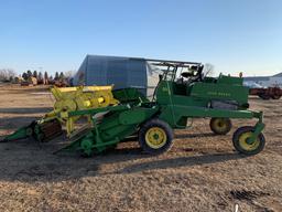 John Deere 800 Swather