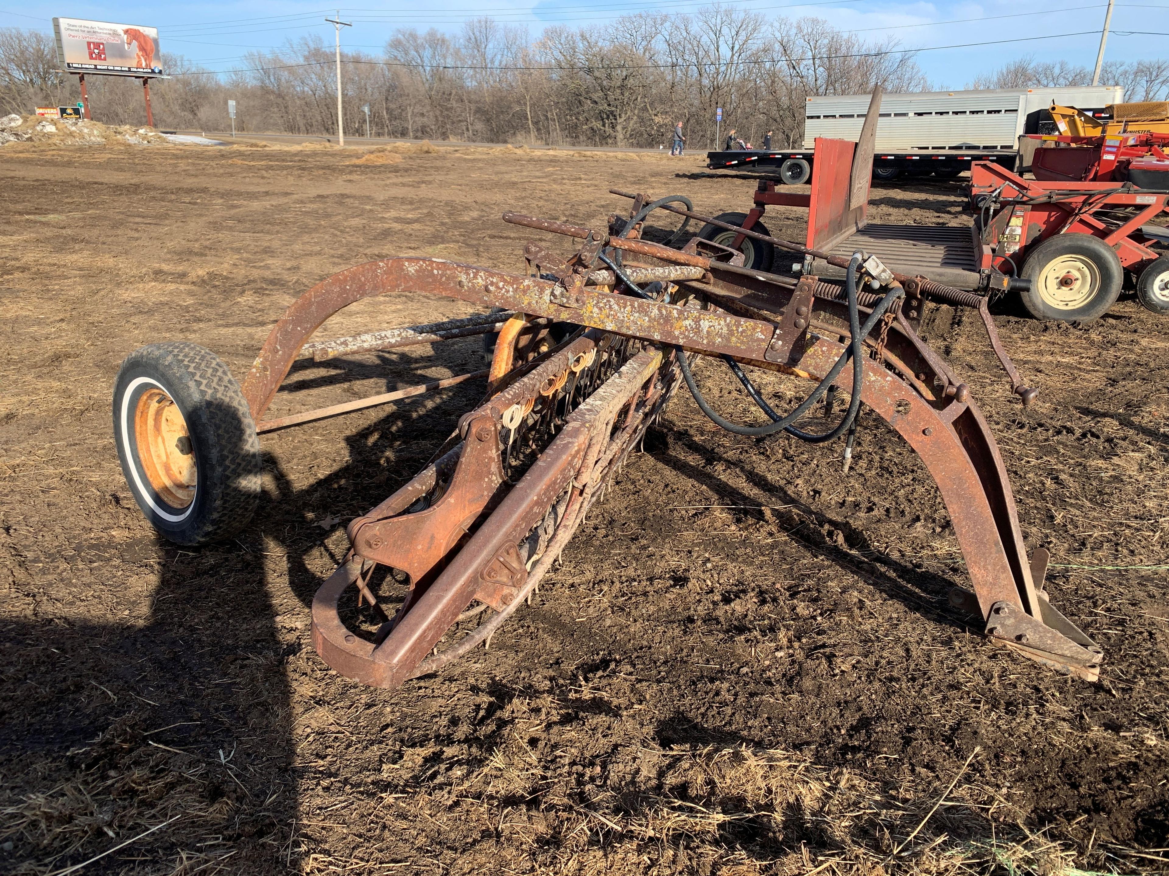 New Holland 55 Side Bar Rake