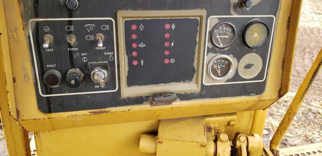 Caterpillar D6h Dozer