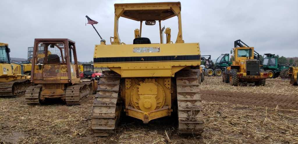Caterpillar D6h Dozer
