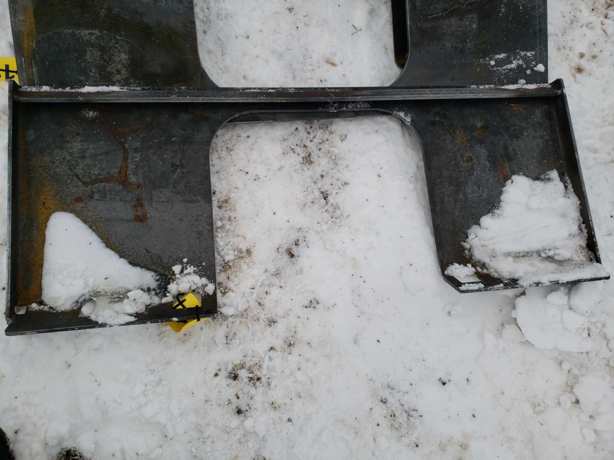 Unused Weld On Quick Attach Plates