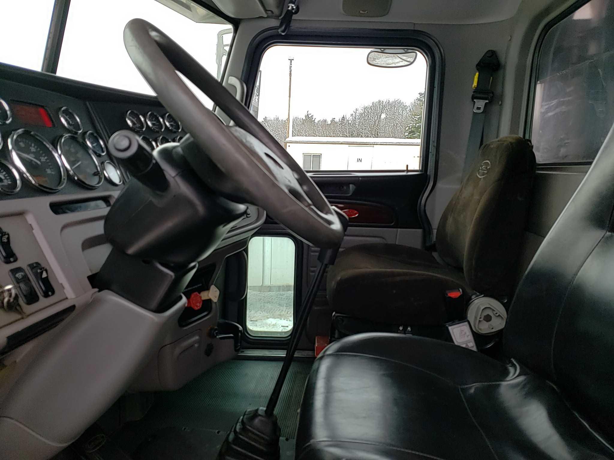 2012 Peterbilt 388