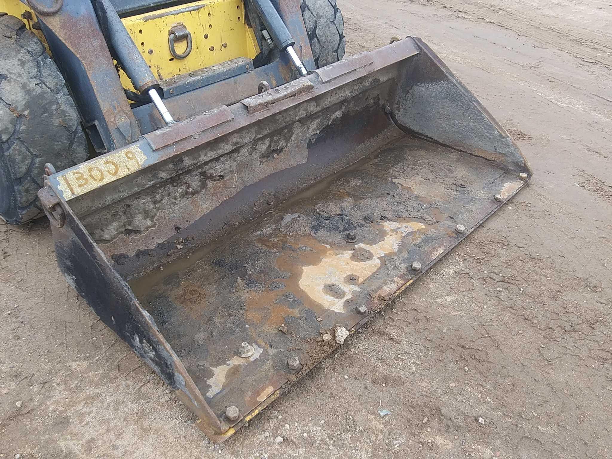 2001 New Holland Ls180 Skid Steer