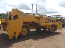 Etnyre Chip Spreader