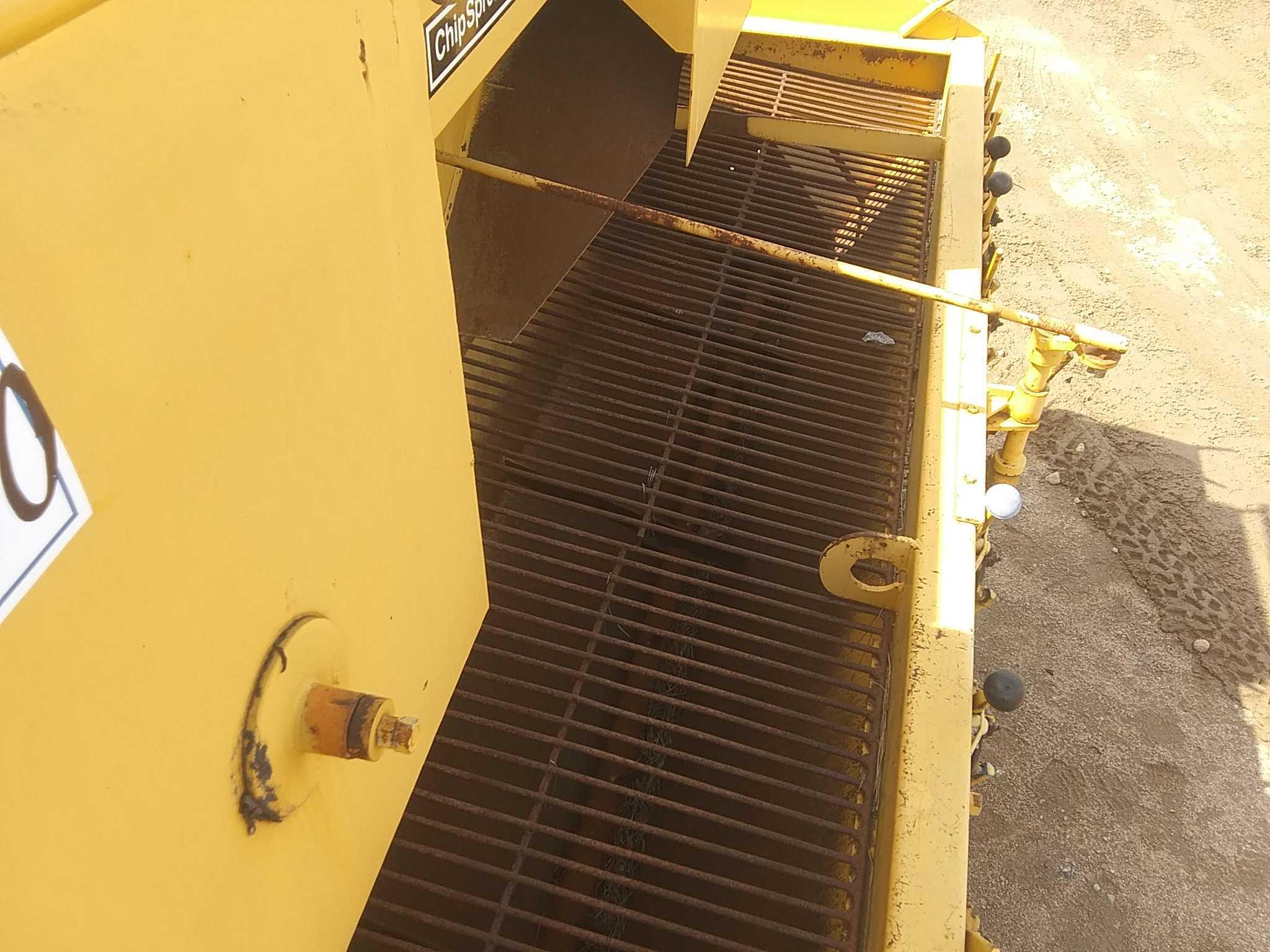 Etnyre Chip Spreader