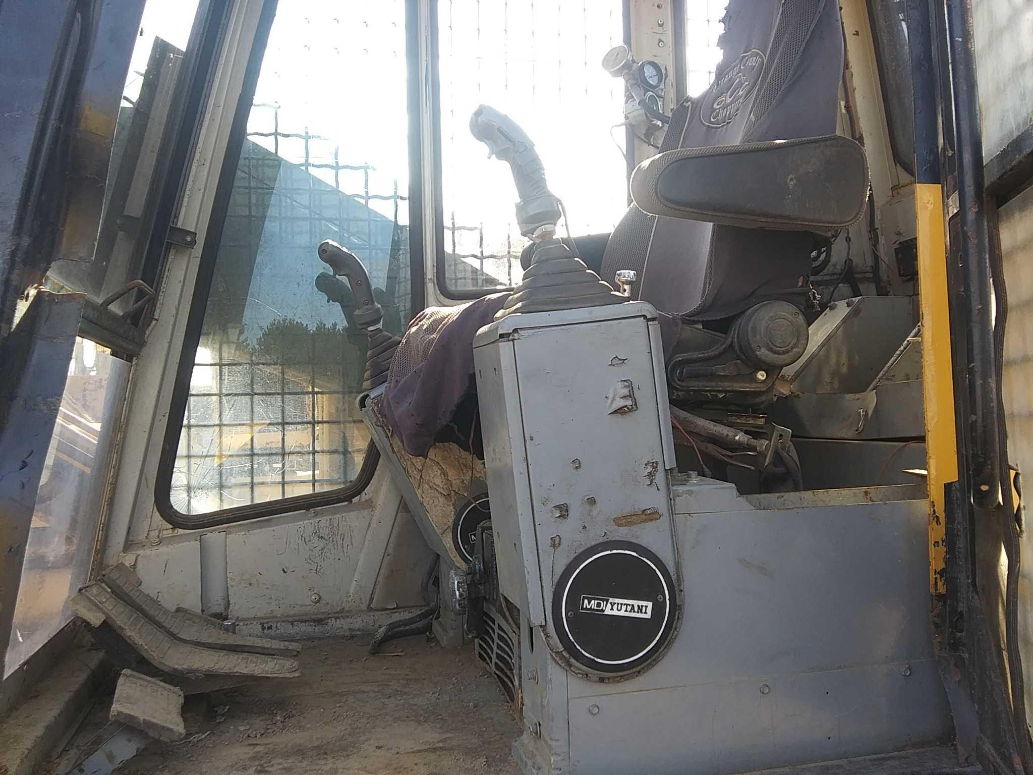 Mdi/yutani Md140b Excavator
