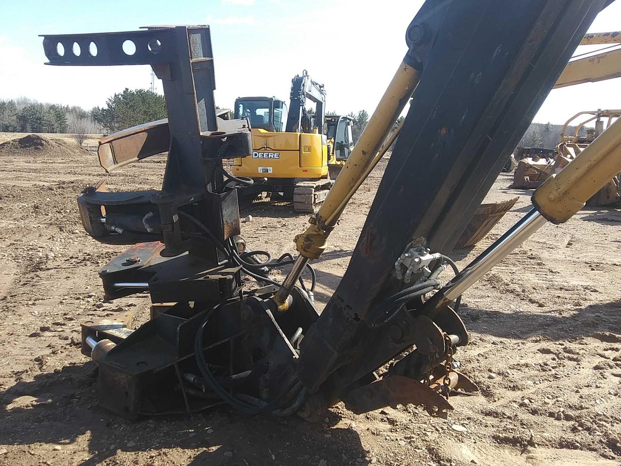 Mdi/yutani Md140b Excavator