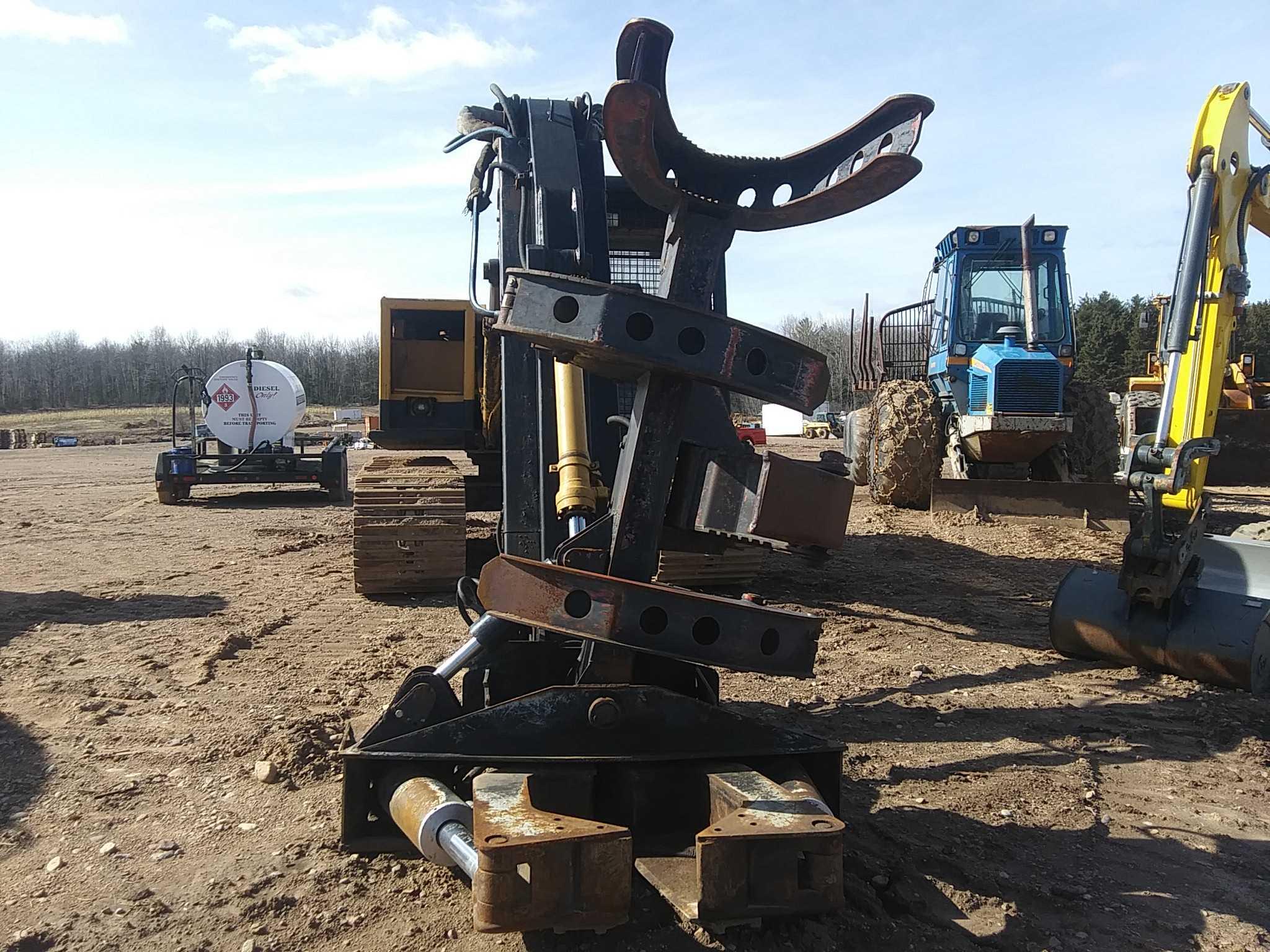 Mdi/yutani Md140b Excavator