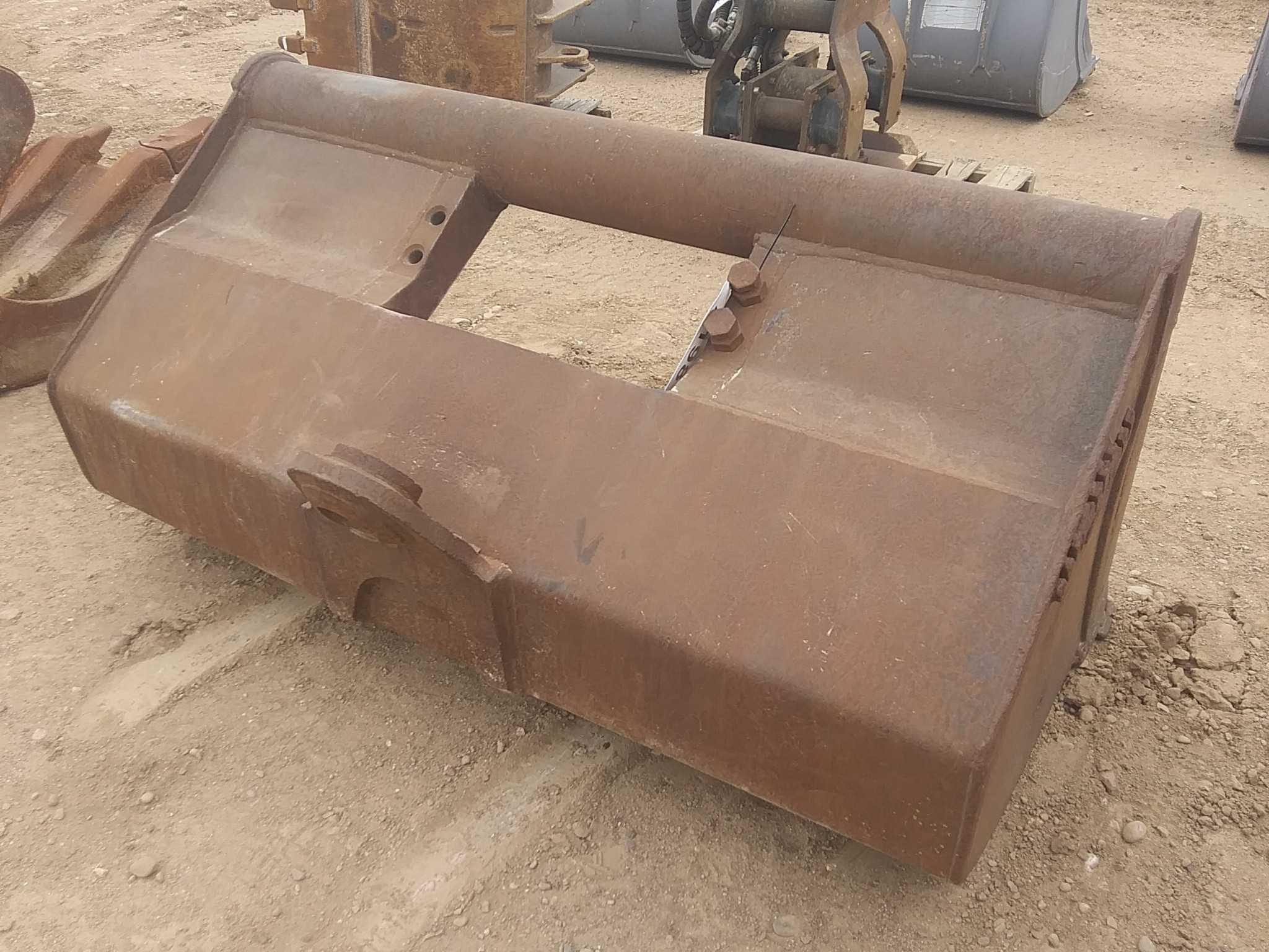 5' Wide Wain Roy Ditching Excavator Bucket