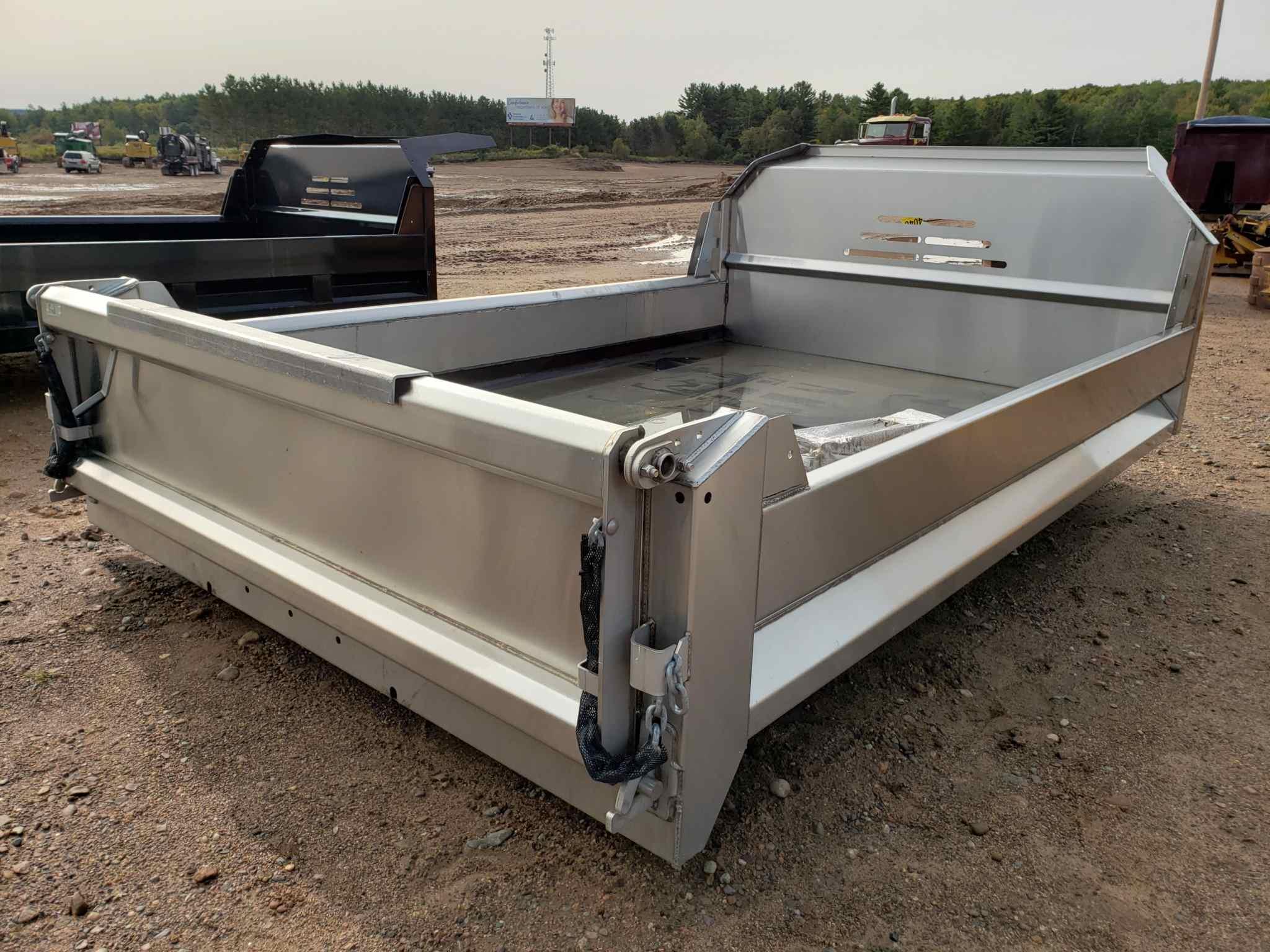 Approx 11' X 8' Dump Box W/headache Rack