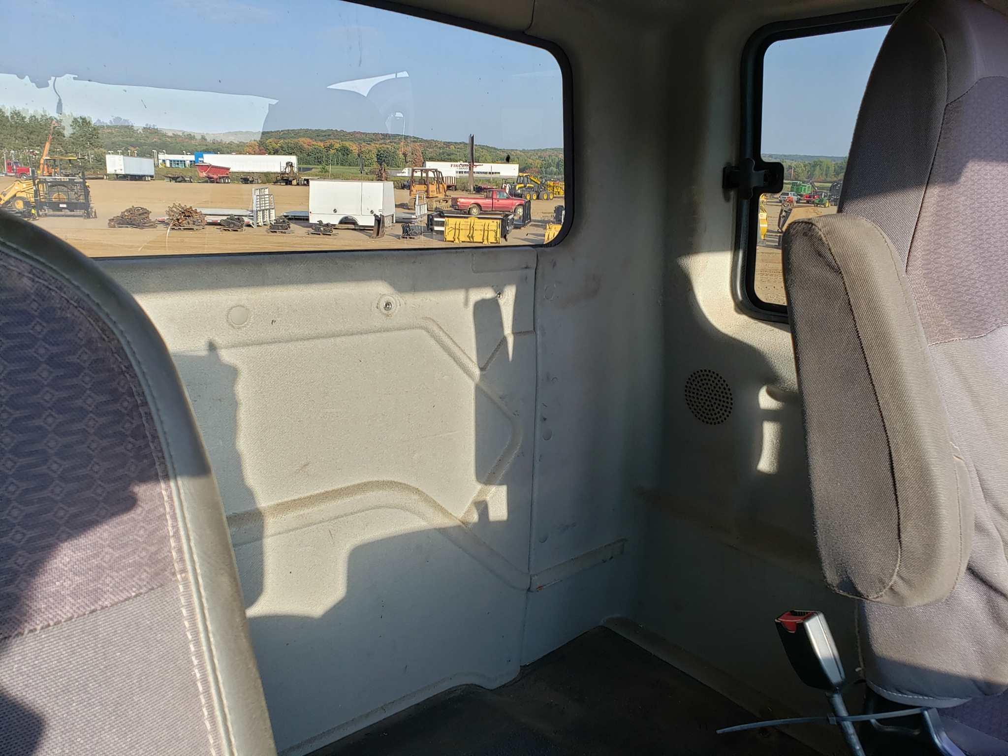 2013 International 4400 Sba 4x2 Durastar Truck