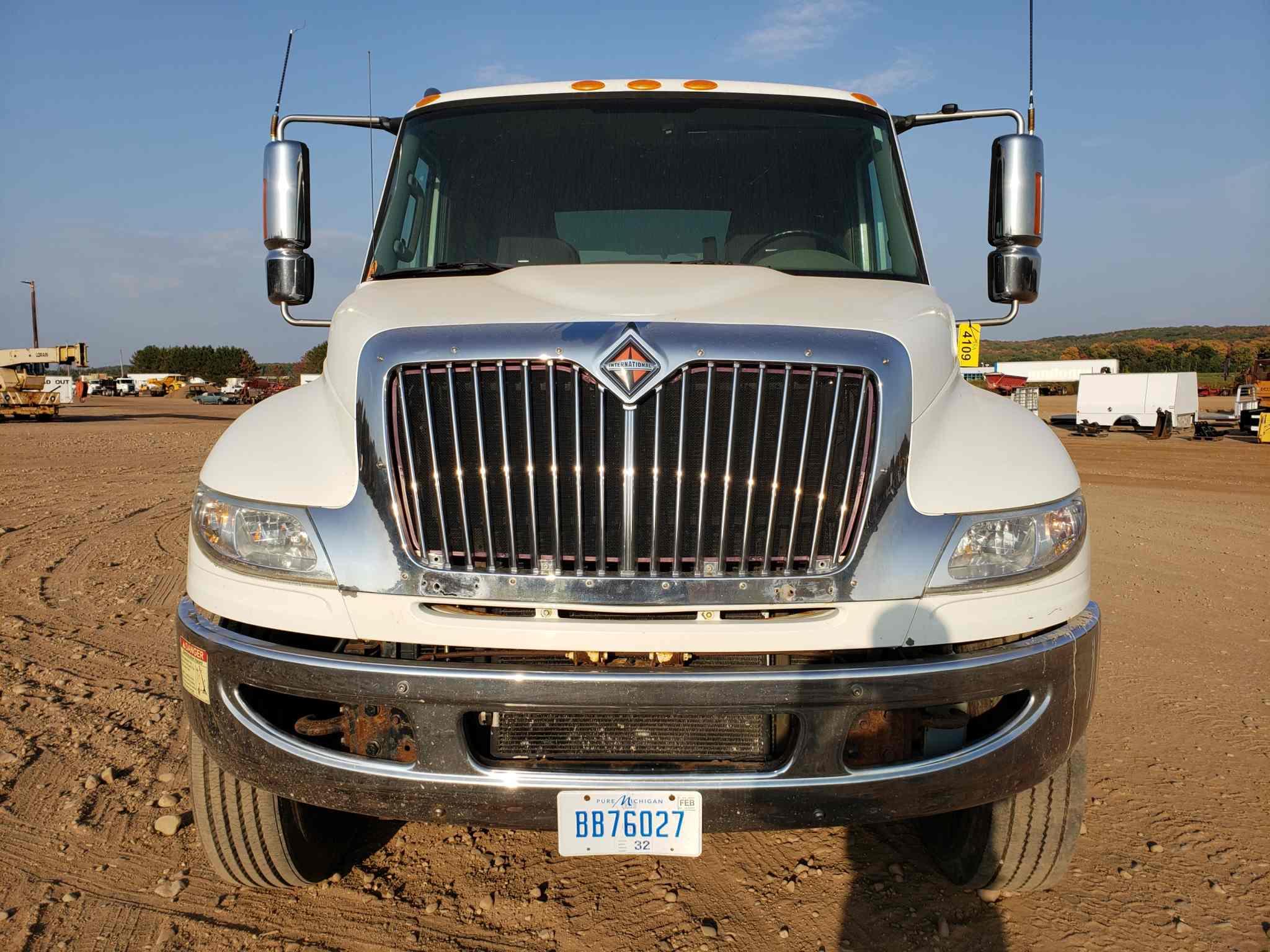 2013 International 4400 Sba 4x2 Durastar Truck