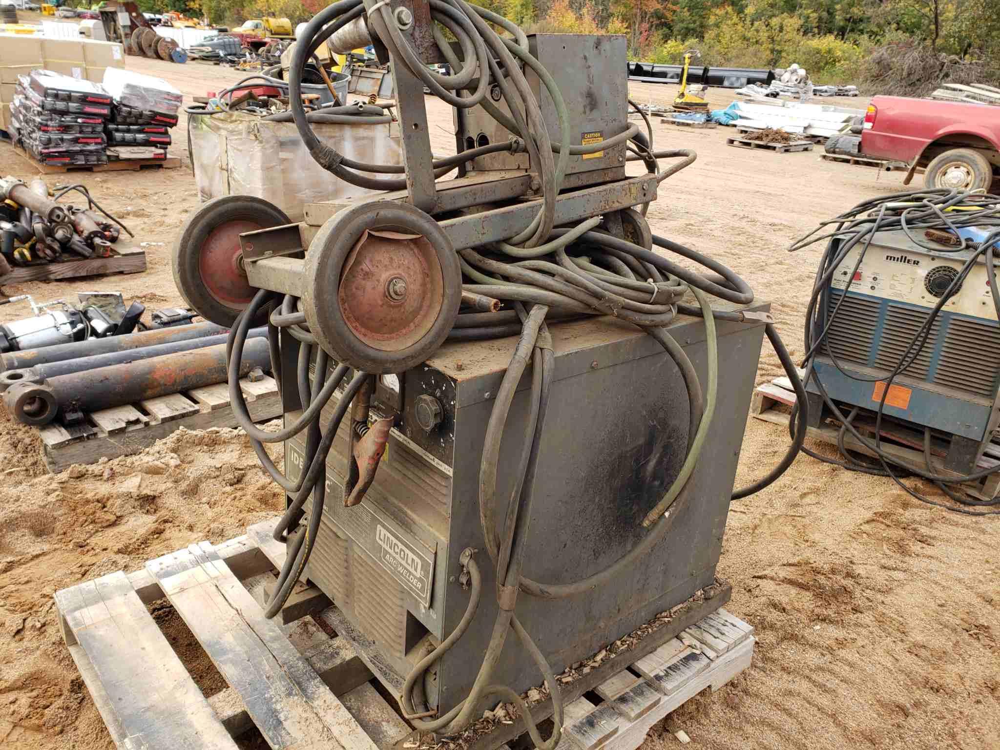 Lincoln Idealarc R3s & Ln-7 Wire Feeder