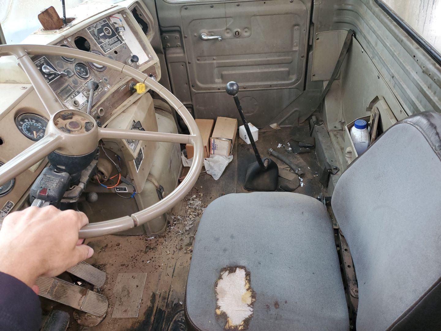 1985 Mack Dm6856s Loader Truck