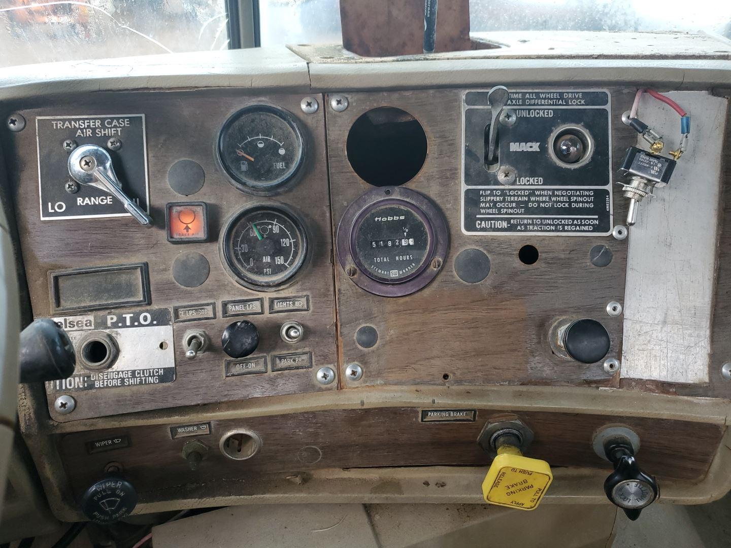 1985 Mack Dm6856s Loader Truck