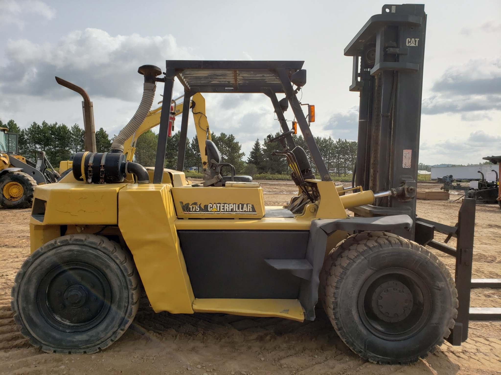 Caterpillar Dp80 Forklift