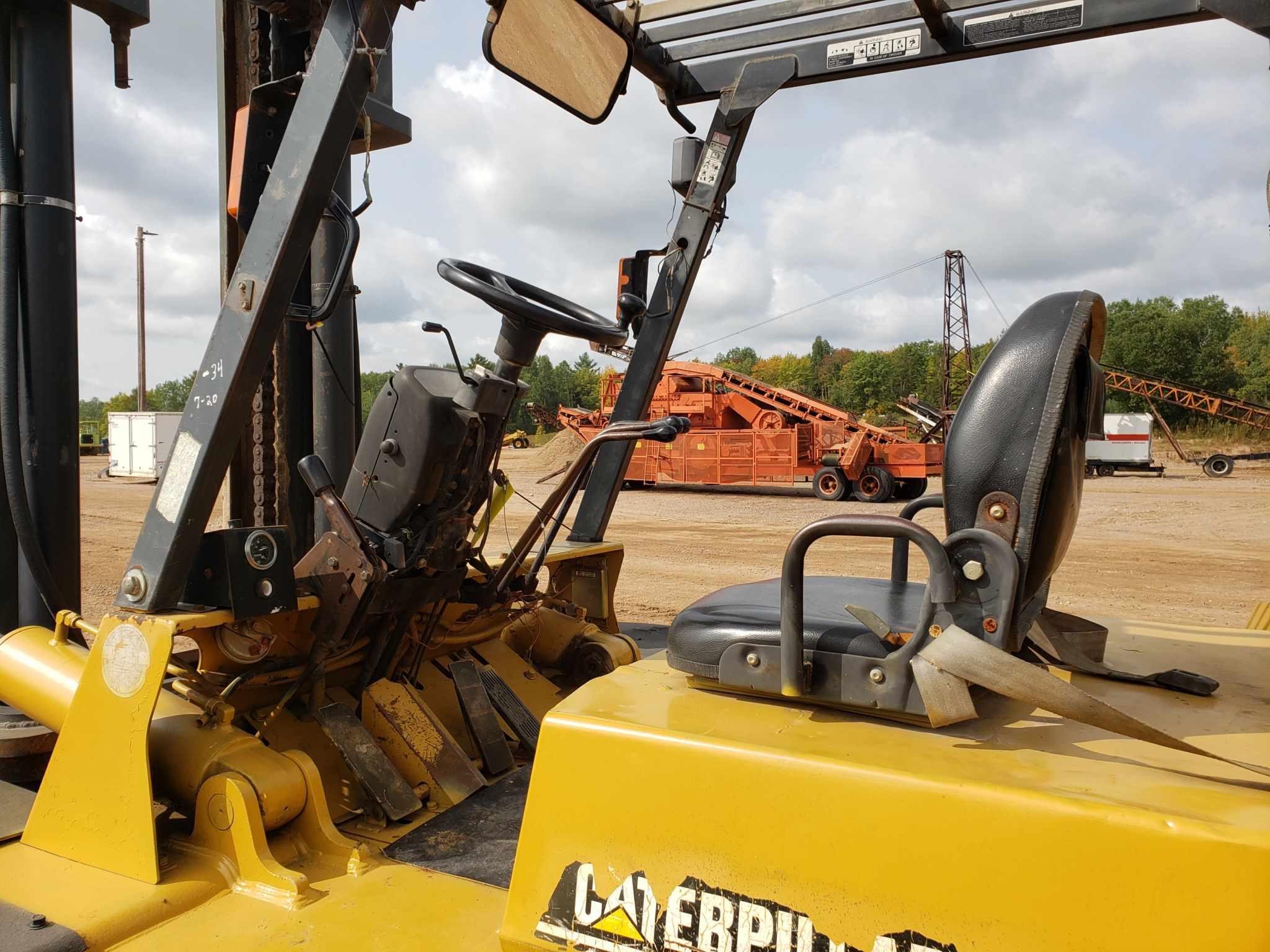 Caterpillar Dp80 Forklift