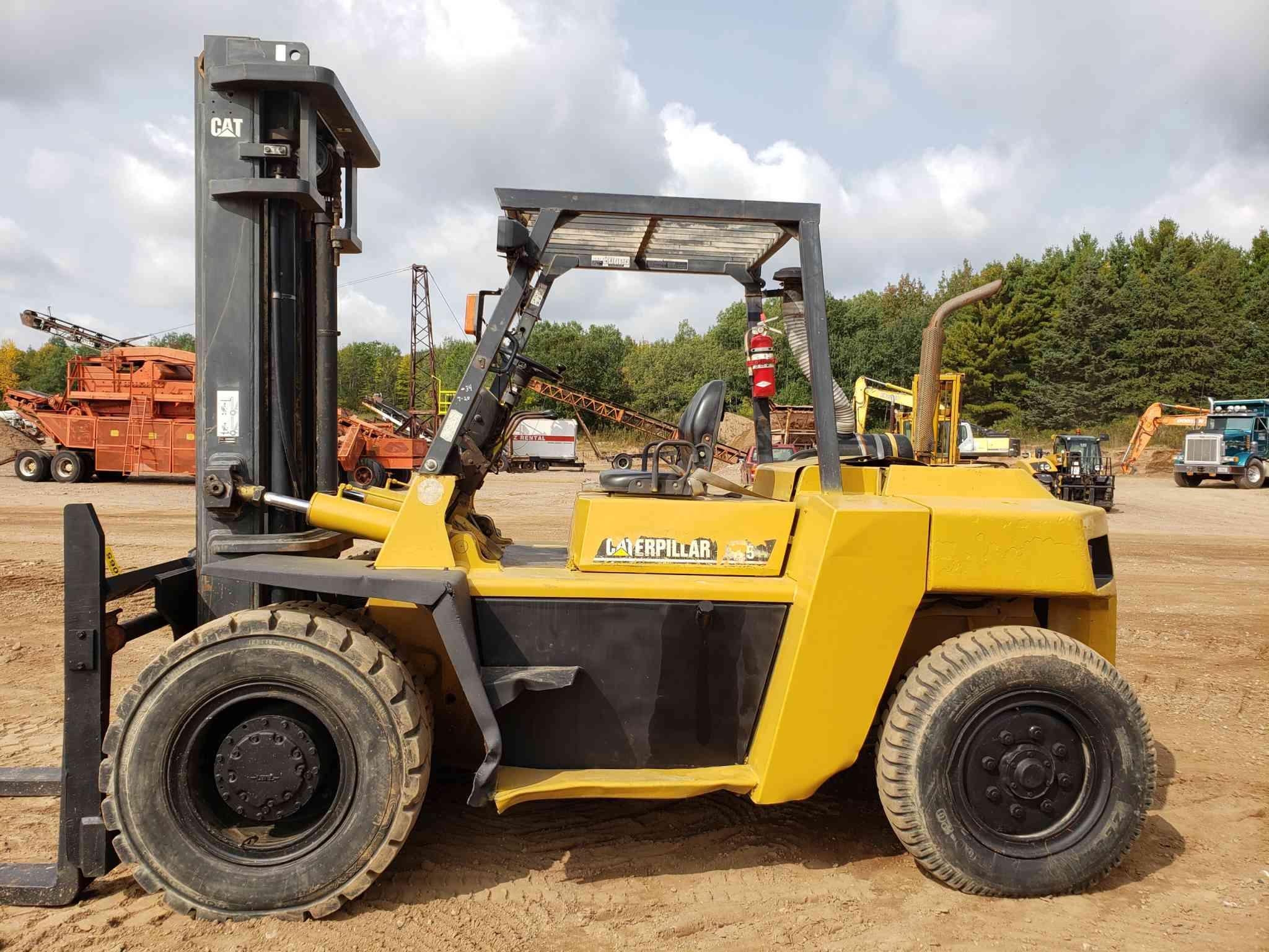 Caterpillar Dp80 Forklift