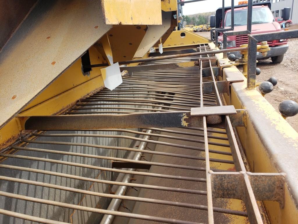 Etnyre Chip Spreader