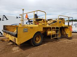 Etnyre Chip Spreader