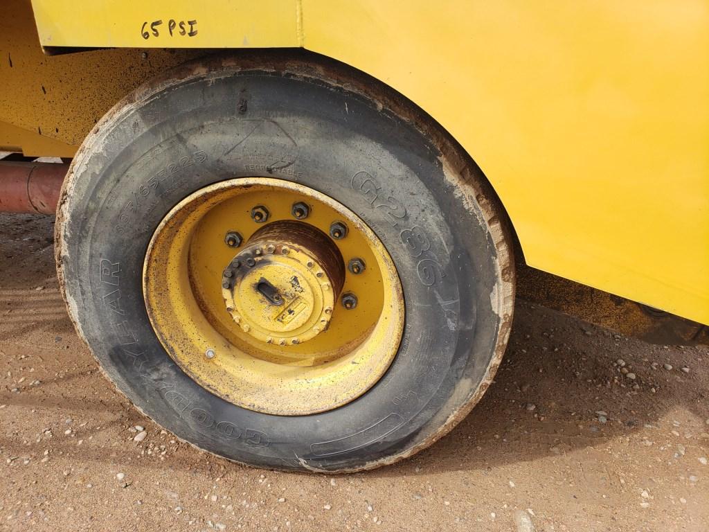 Etnyre Chip Spreader