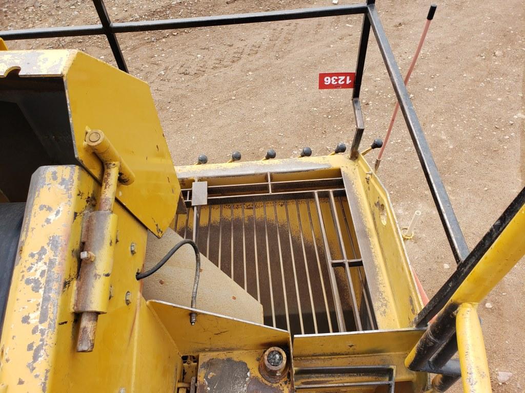 Etnyre Chip Spreader
