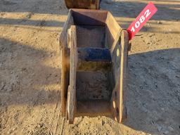 16" Backhoe Bucket Fits Deere 300d