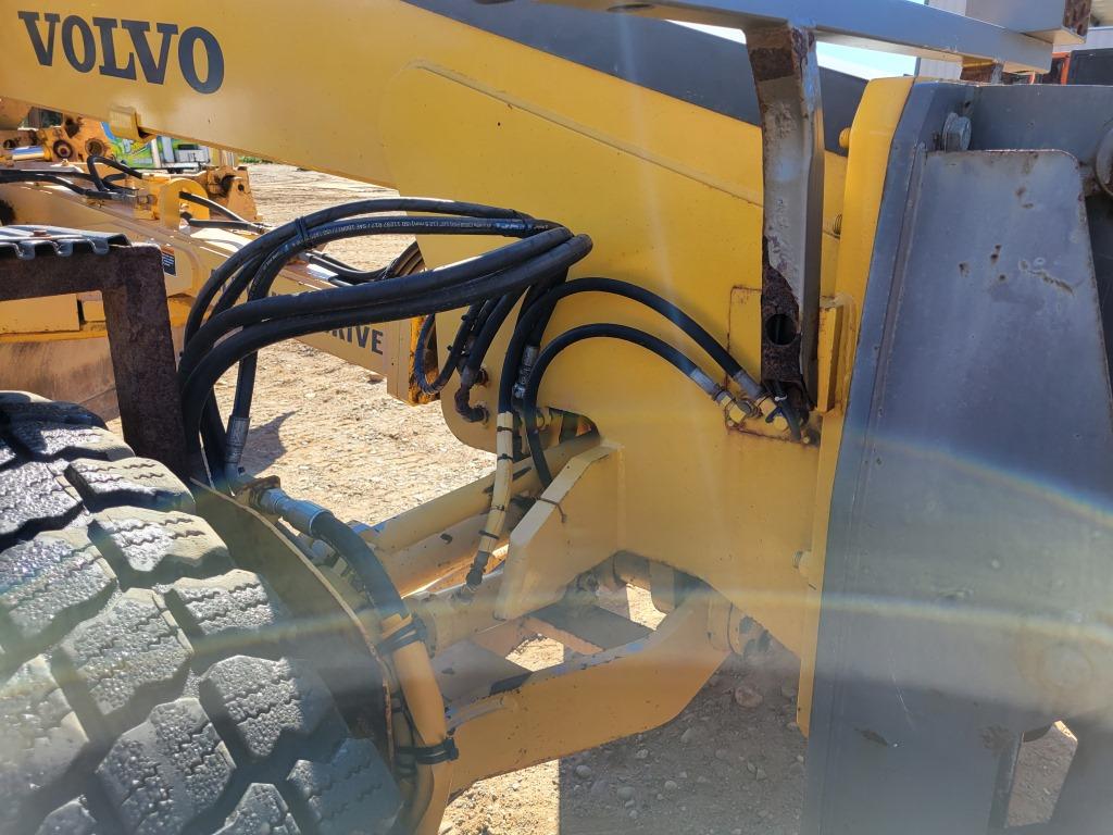 2003 Volvo G726b Grader
