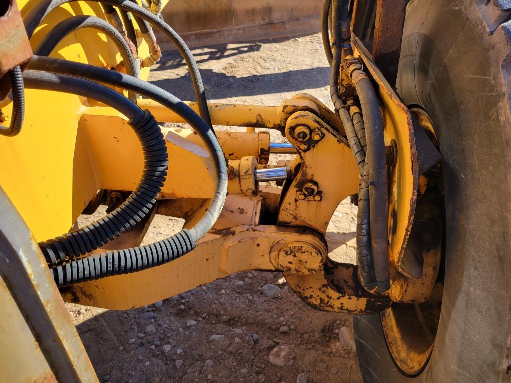 2003 Volvo G726b Grader