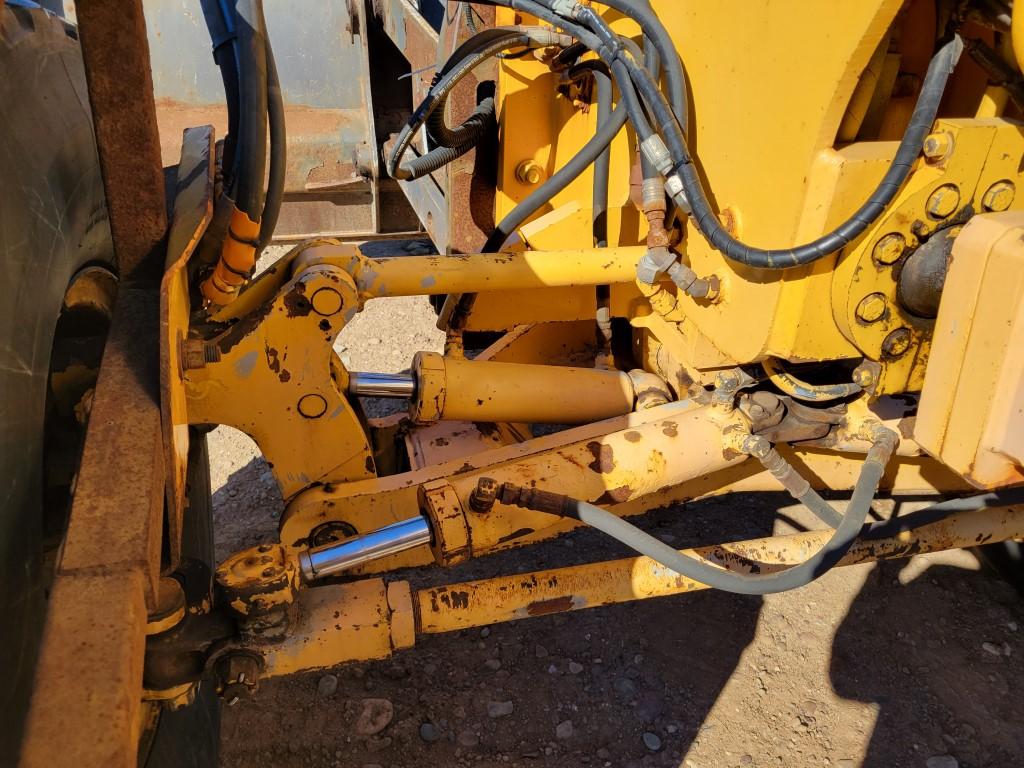 2003 Volvo G726b Grader